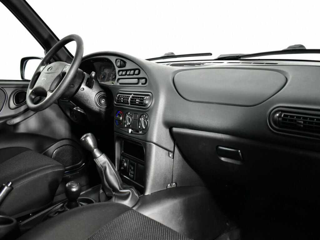 Купить Lada (ВАЗ) Niva с пробегом. Фото: #8