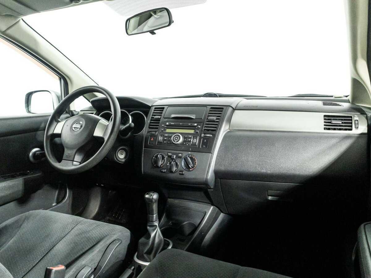 Купить Nissan Tiida с пробегом. Фото: #8