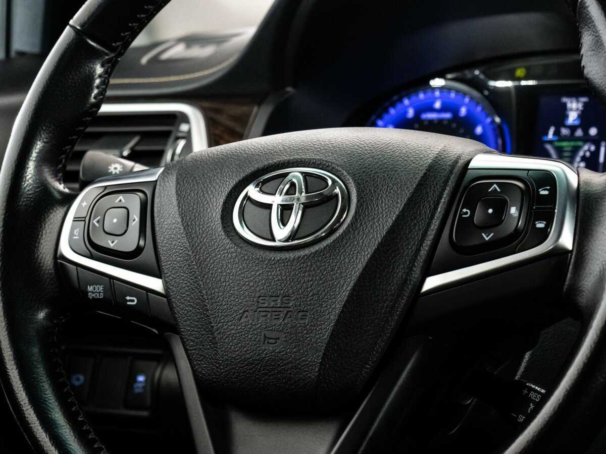 Купить Toyota Camry с пробегом. Фото: #10