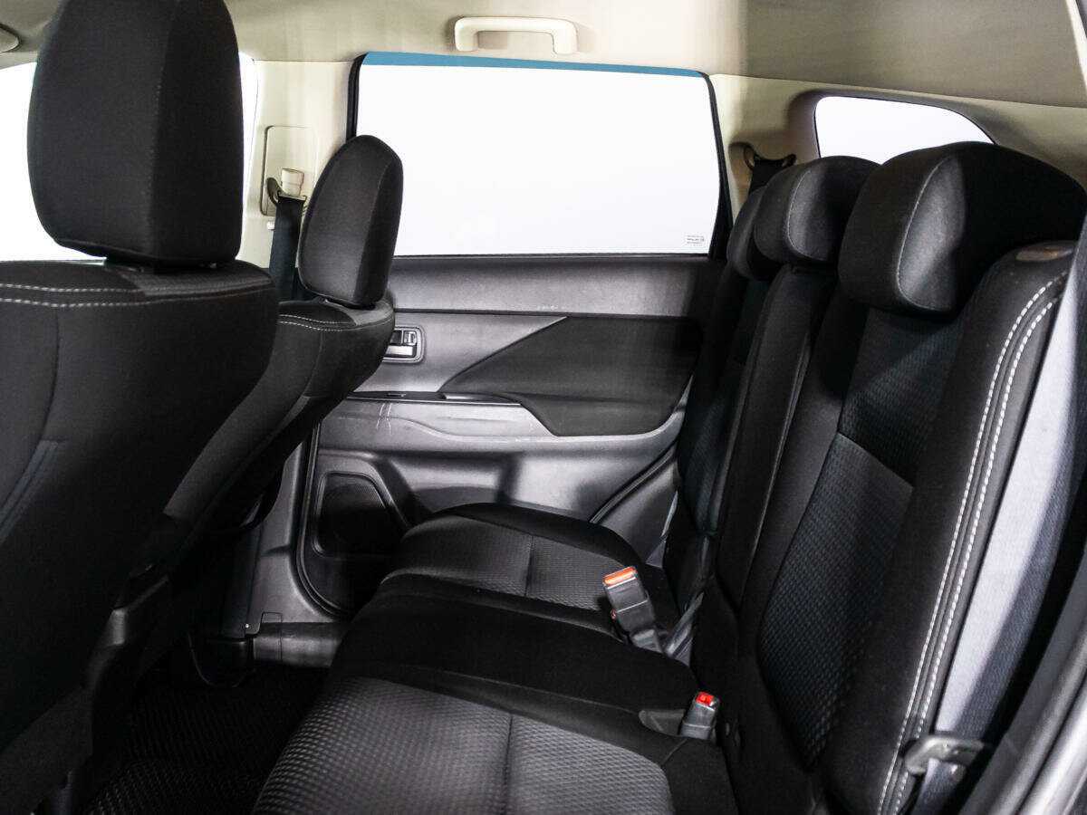 Купить Mitsubishi Outlander с пробегом. Фото: #8