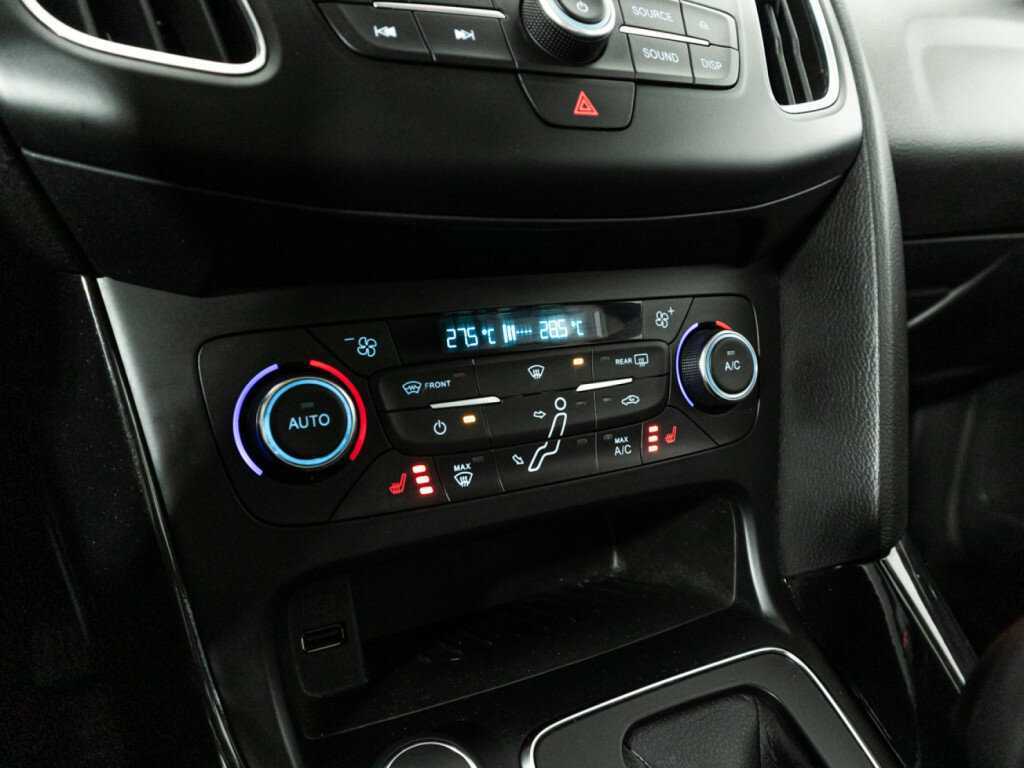 Купить Ford Focus с пробегом. Фото: #16