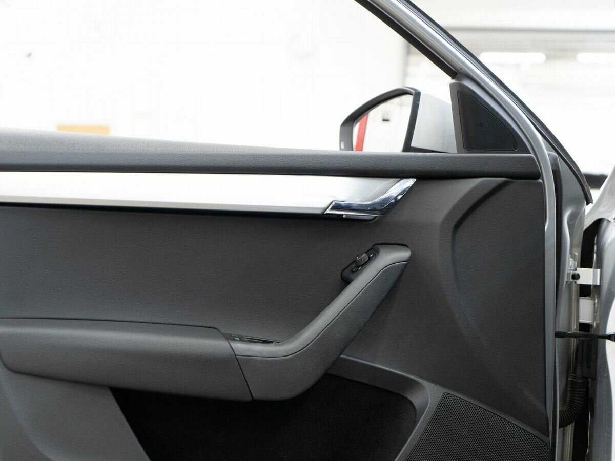 Купить Skoda Octavia с пробегом. Фото: #14