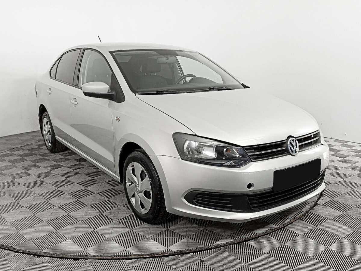 Купить Volkswagen Polo с пробегом. Фото: #2