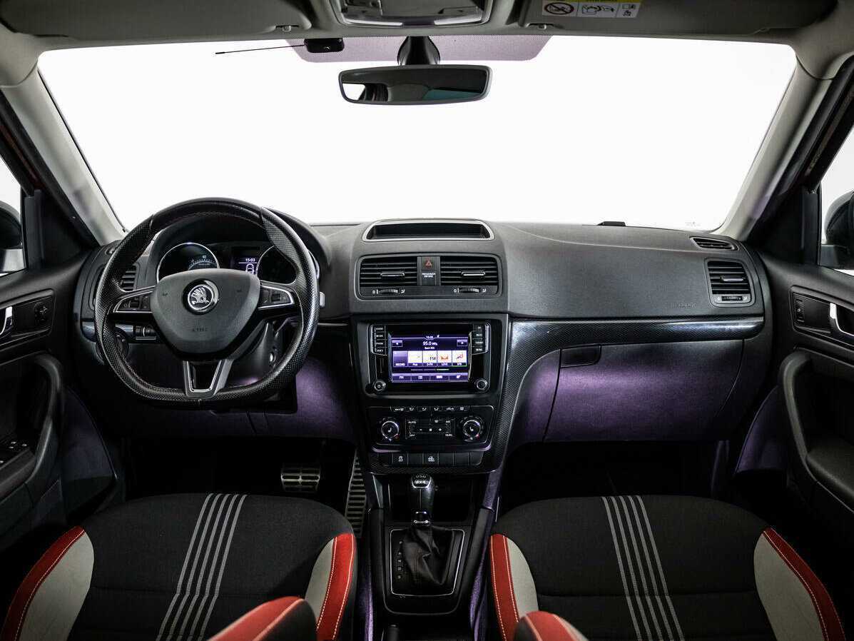 Купить Skoda Yeti с пробегом. Фото: #12