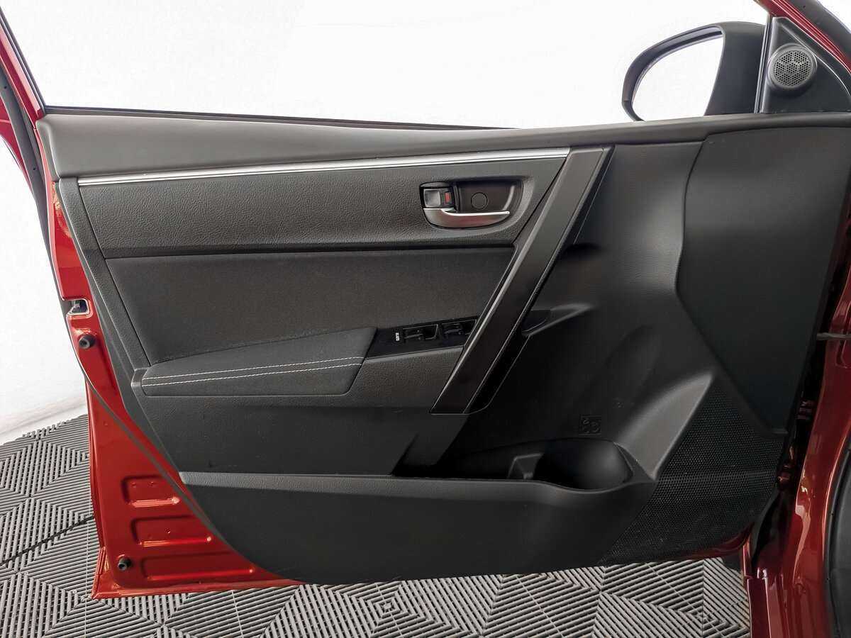 Купить Toyota Corolla с пробегом. Фото: #17