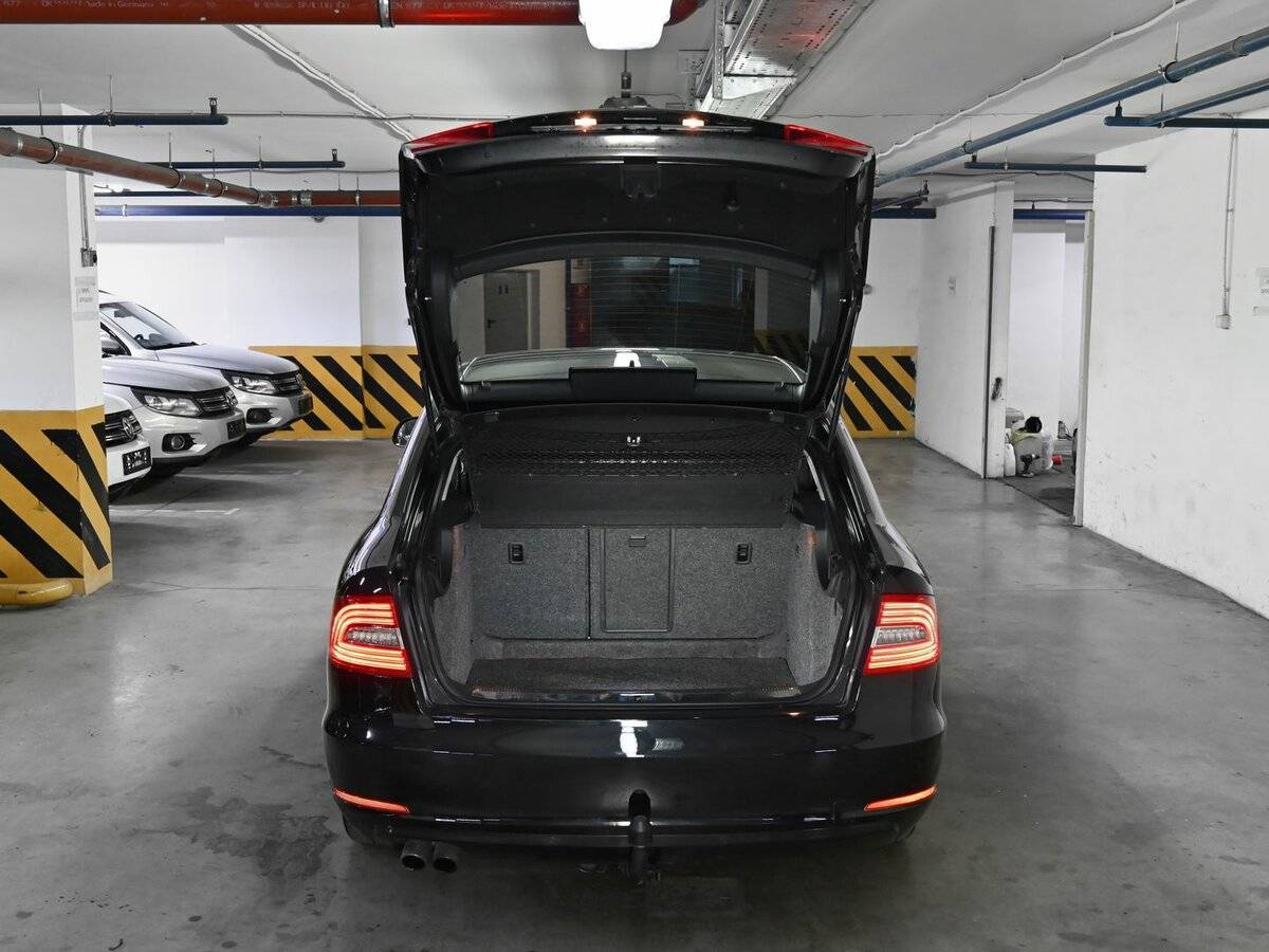 Купить Skoda Superb с пробегом. Фото: #4