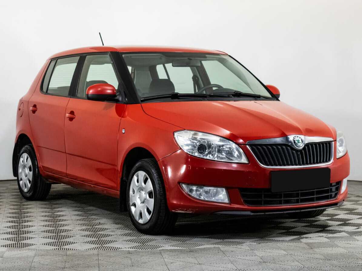 Купить Skoda Fabia с пробегом. Фото: #2