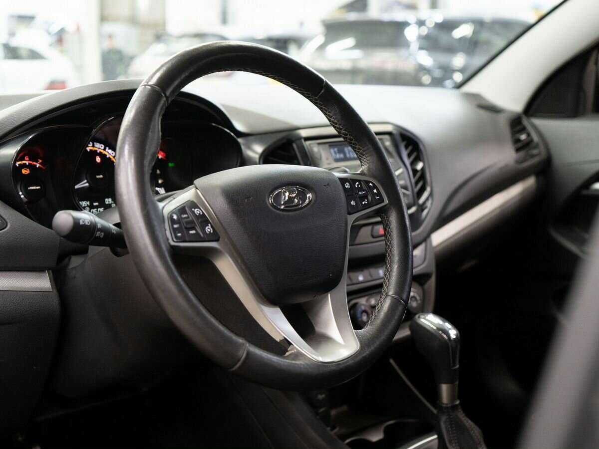 Купить Lada (ВАЗ) Vesta с пробегом. Фото: #4