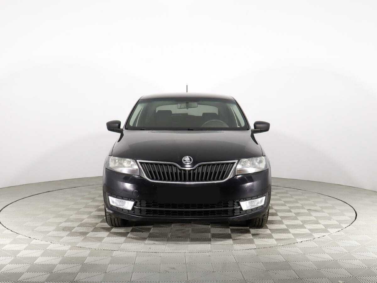 Купить Skoda Rapid с пробегом. Фото: #1