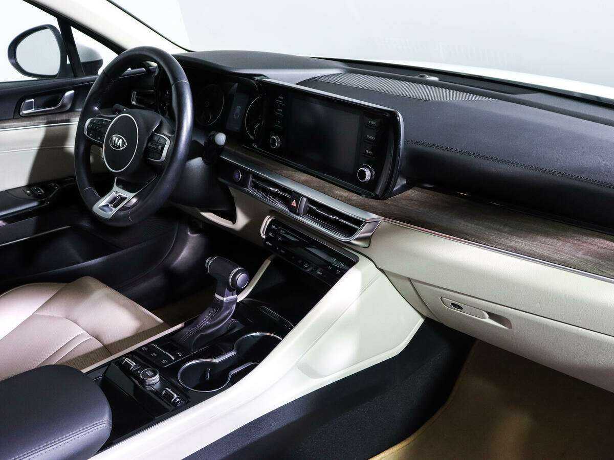 Купить Kia K5 с пробегом. Фото: #5