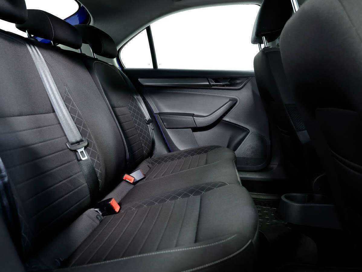 Купить Skoda Rapid с пробегом. Фото: #13