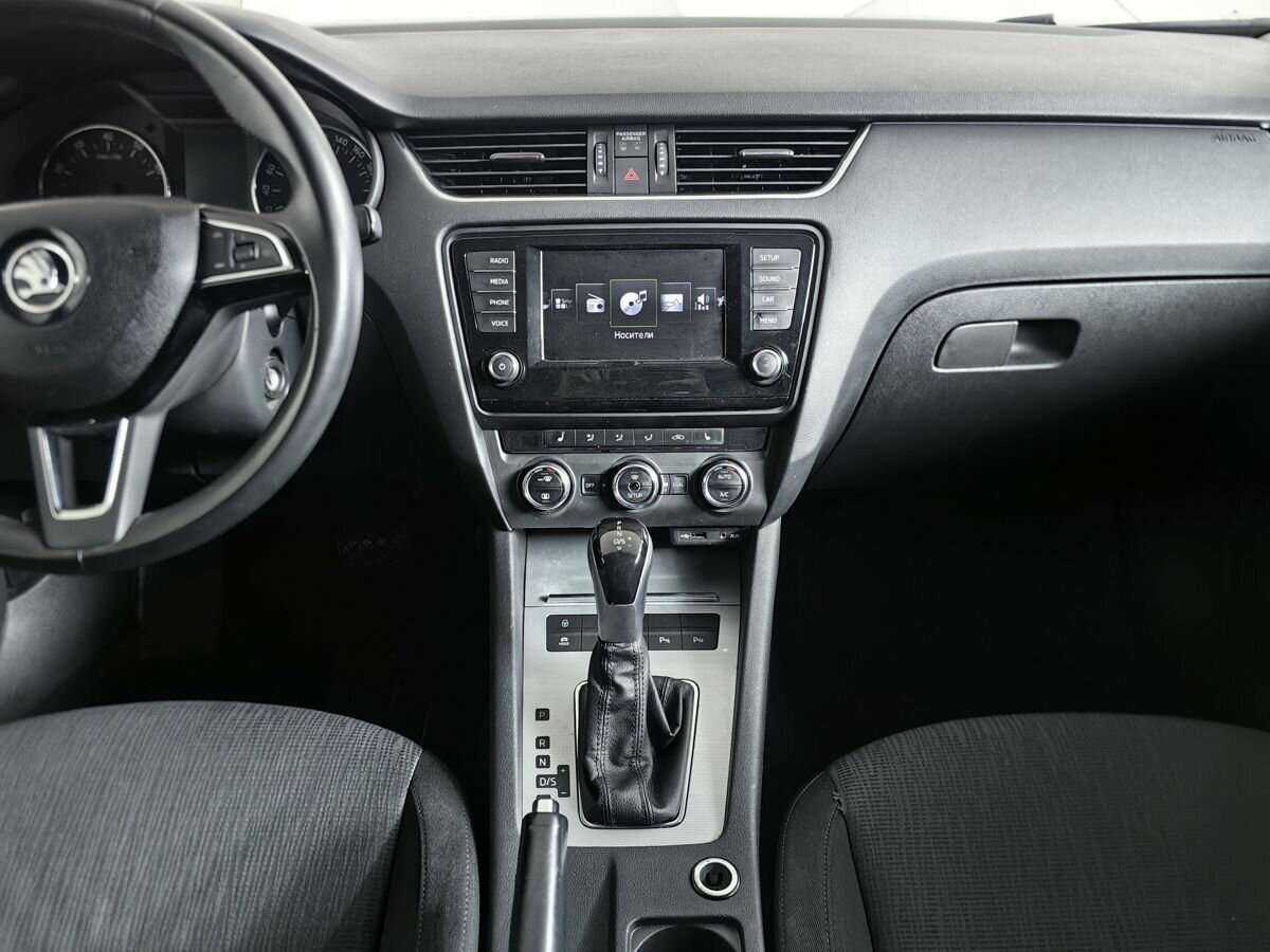 Купить Skoda Octavia с пробегом. Фото: #10