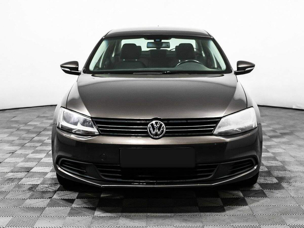 Купить Volkswagen Jetta с пробегом. Фото: #1