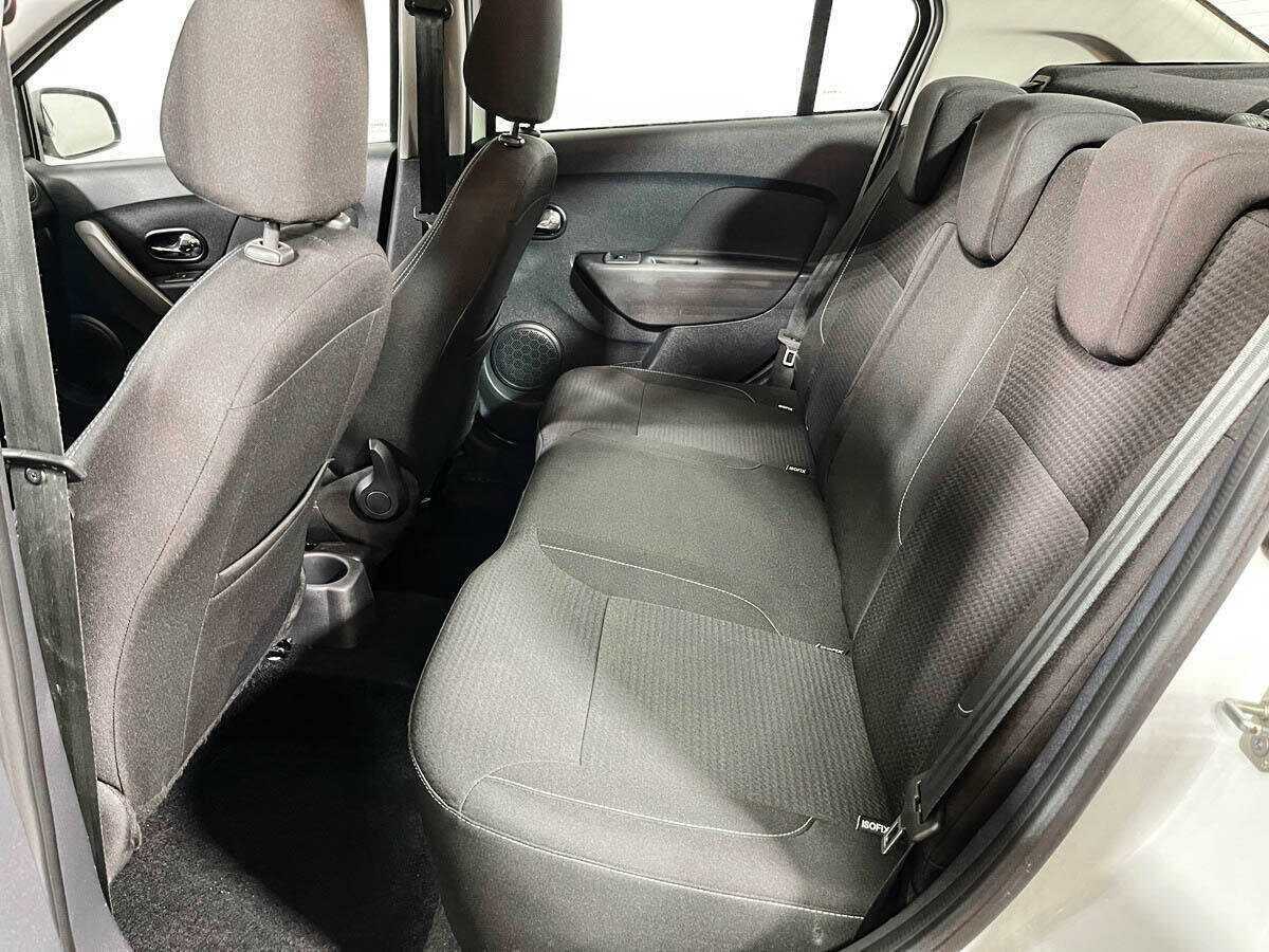 Купить Renault Logan с пробегом. Фото: #9