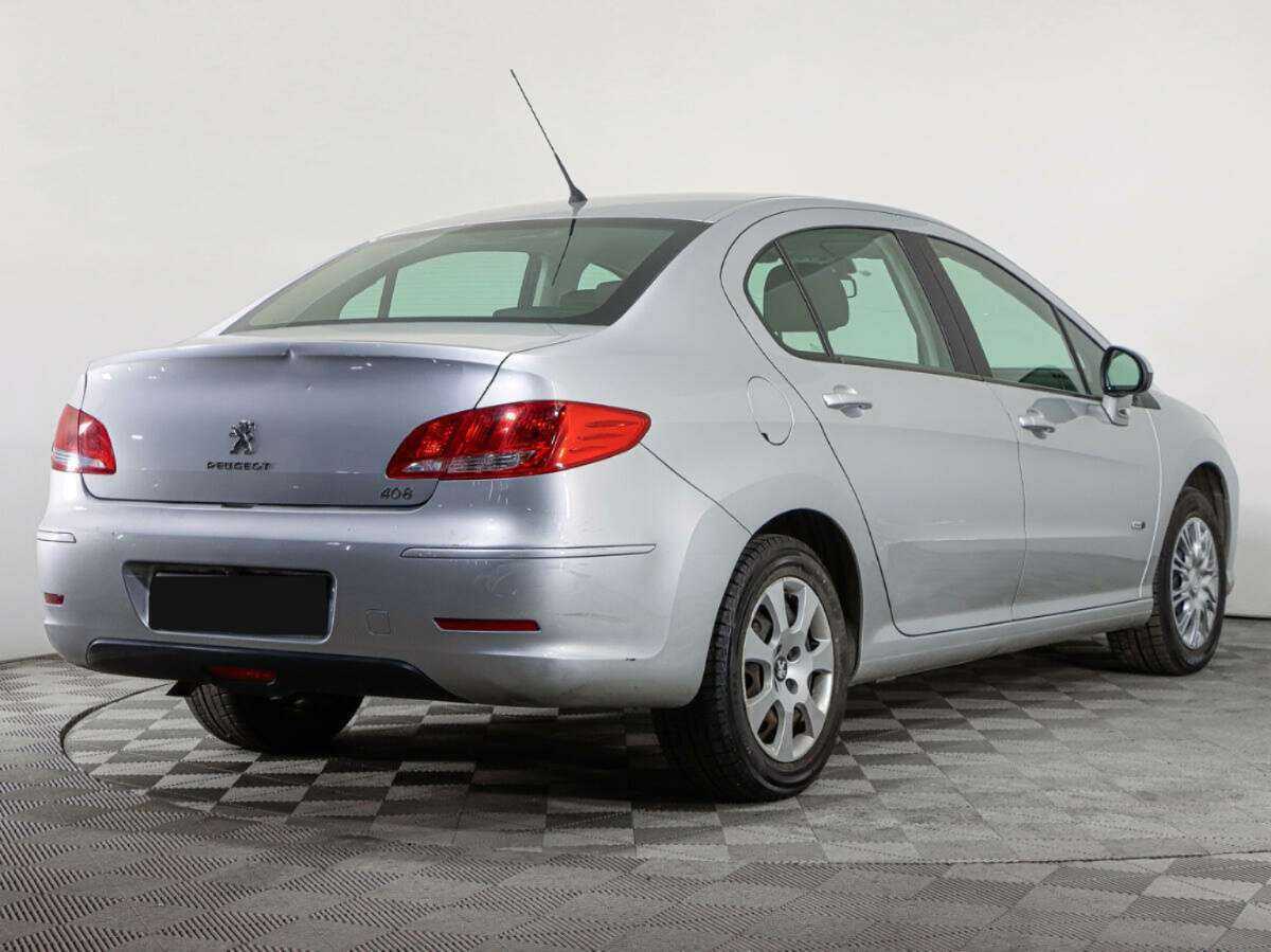 Купить Peugeot 408 с пробегом. Фото: #4