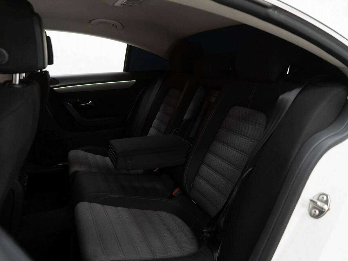 Купить Volkswagen Passat CC с пробегом. Фото: #6