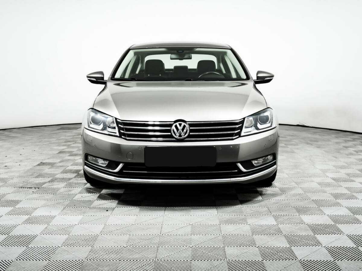 Купить Volkswagen Passat с пробегом. Фото: #1
