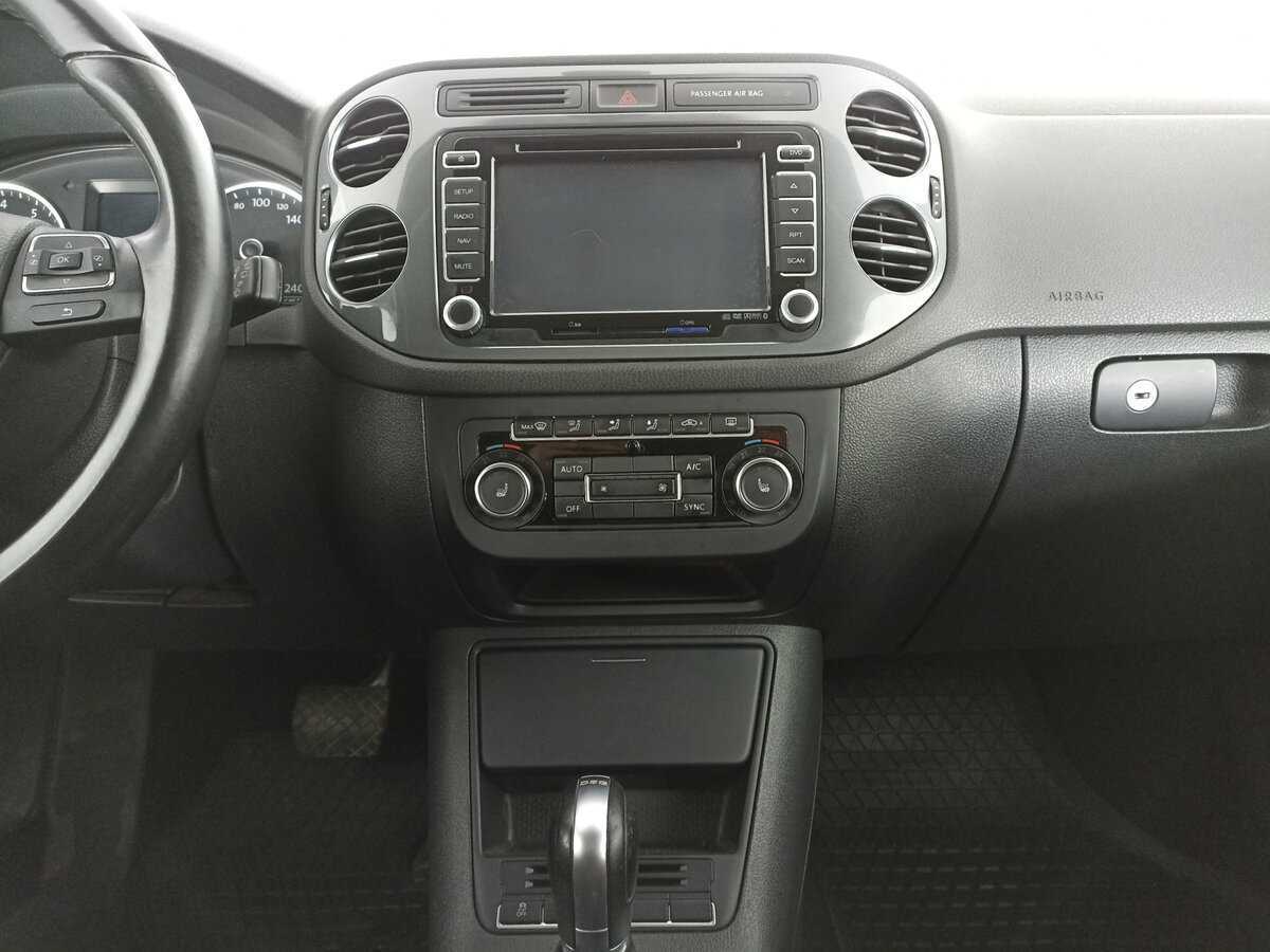 Купить Volkswagen Tiguan с пробегом. Фото: #14