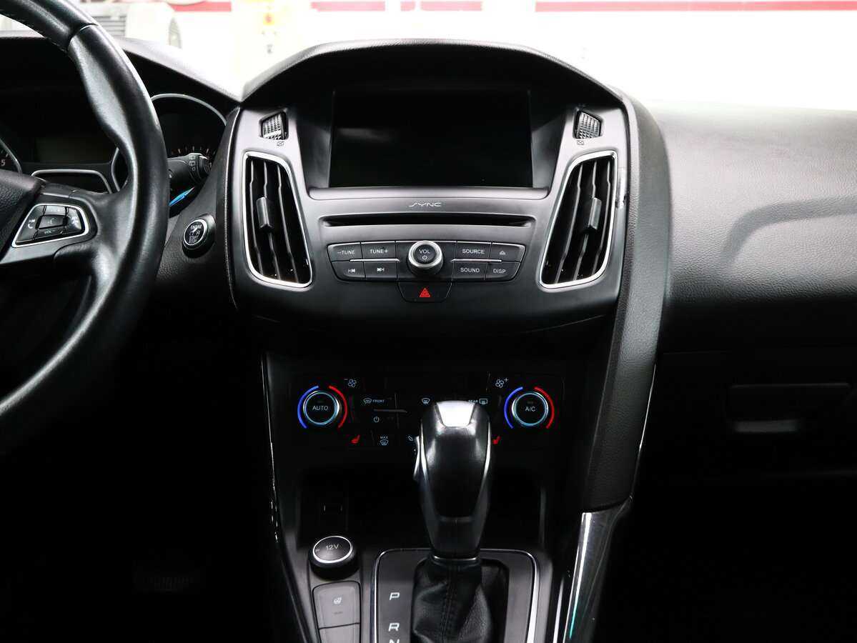 Купить Ford Focus с пробегом. Фото: #18