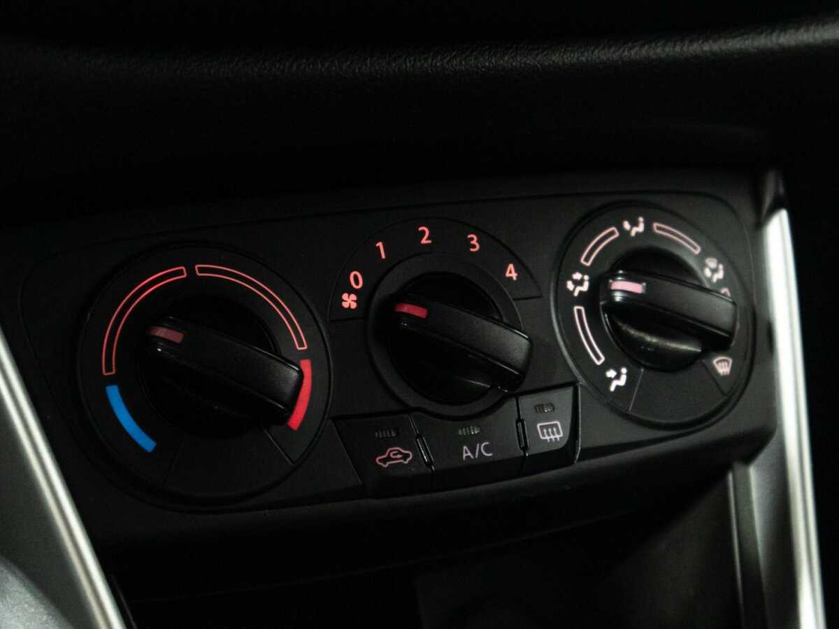 Купить Suzuki SX4 с пробегом. Фото: #14