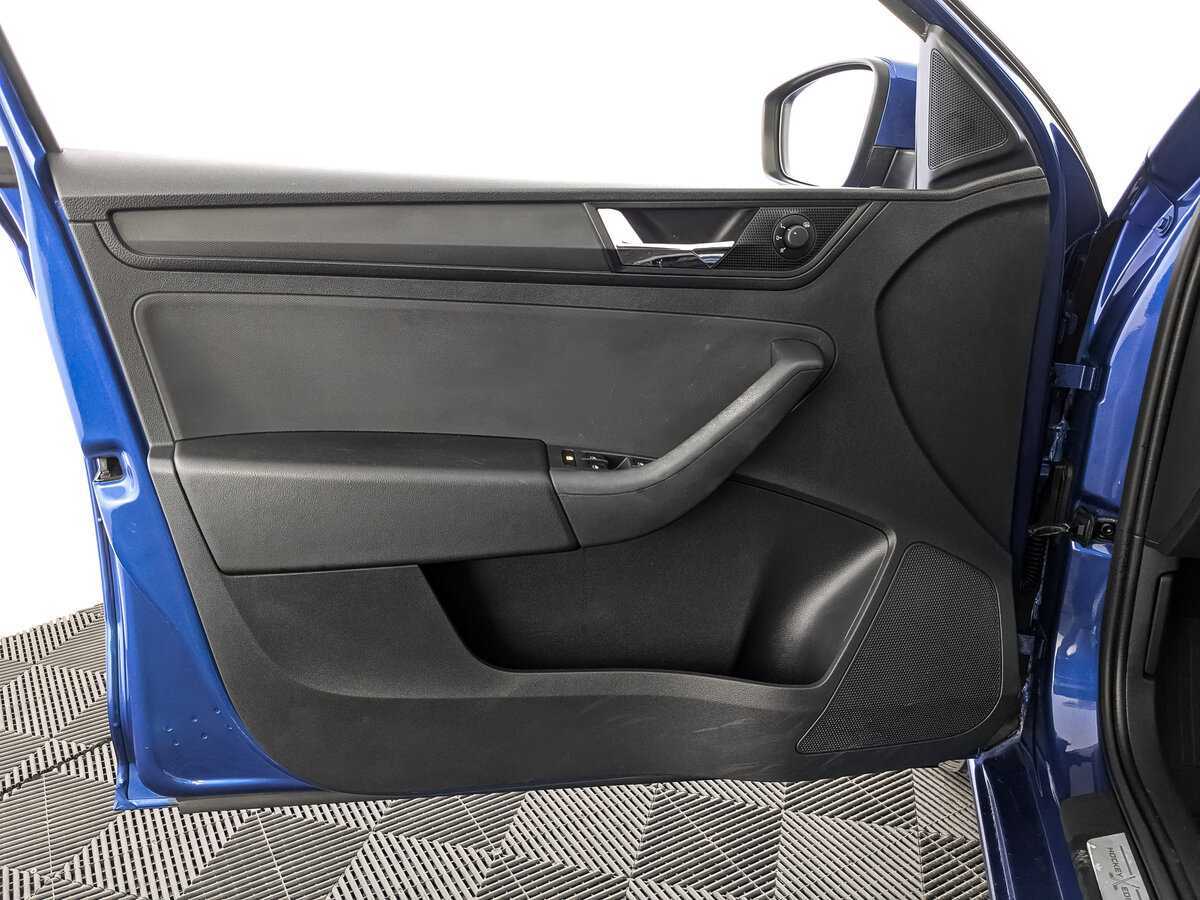 Купить Skoda Rapid с пробегом. Фото: #14