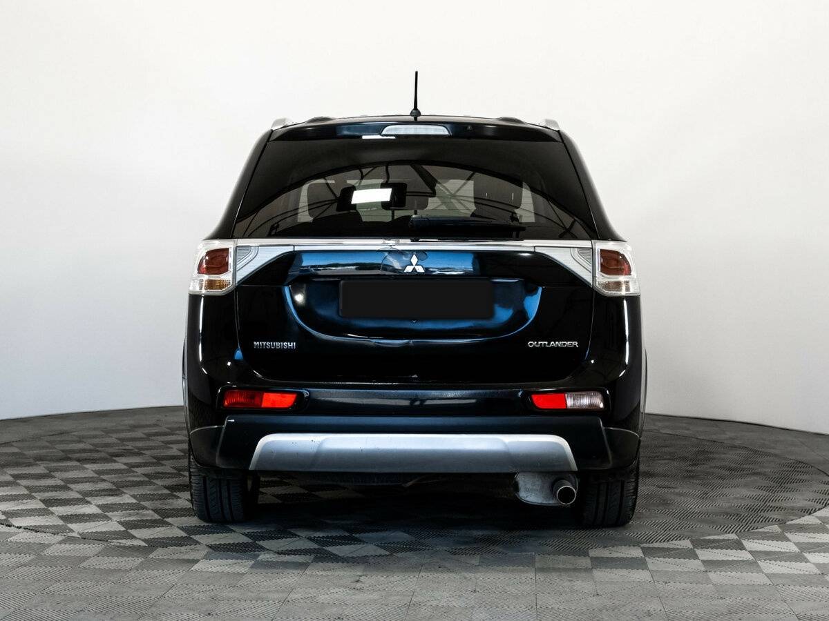 Купить Mitsubishi Outlander с пробегом. Фото: #4