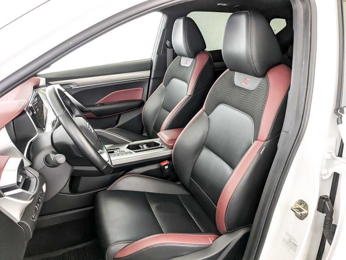 Купить Geely Coolray с пробегом. Фото: #17