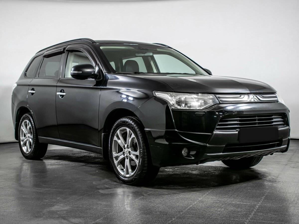 Купить Mitsubishi Outlander с пробегом. Фото: #2
