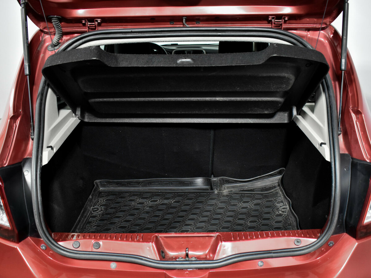 Купить Renault Sandero с пробегом. Фото: #15