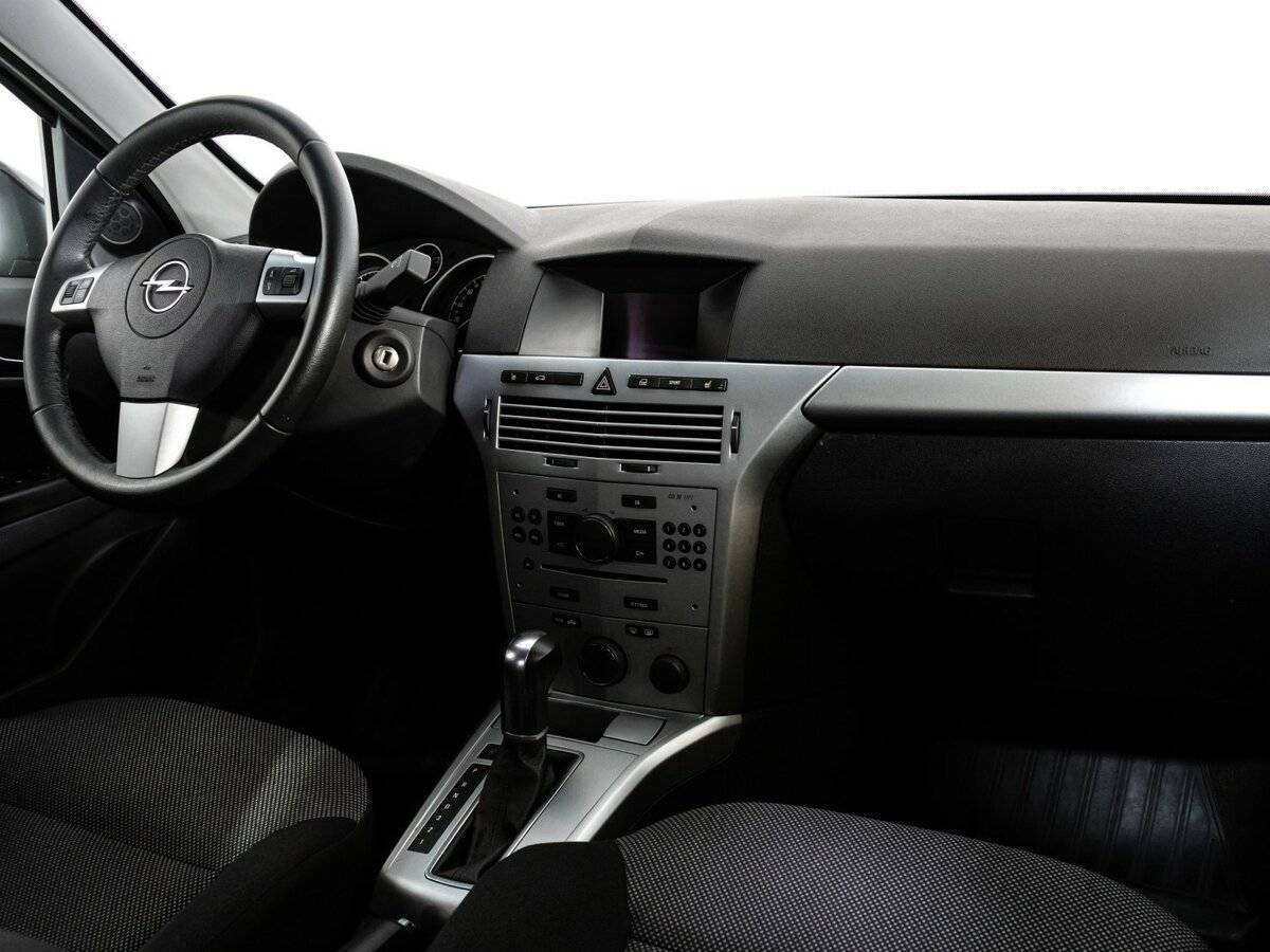 Купить Opel Astra с пробегом. Фото: #8
