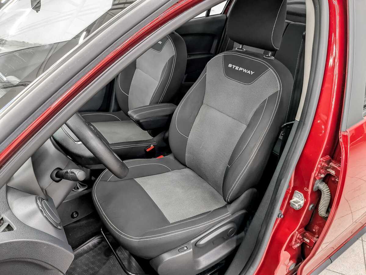 Купить Renault Logan с пробегом. Фото: #18