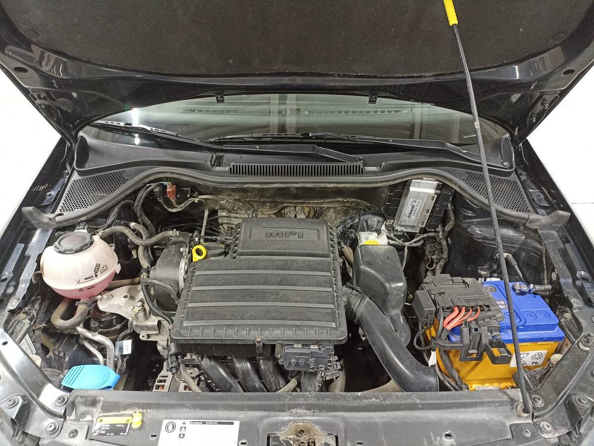 Купить Volkswagen Polo с пробегом. Фото: #8