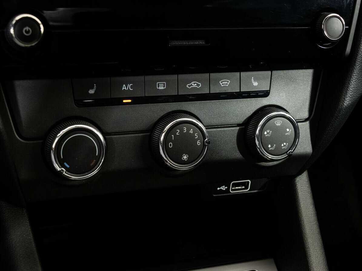 Купить Skoda Octavia с пробегом. Фото: #10