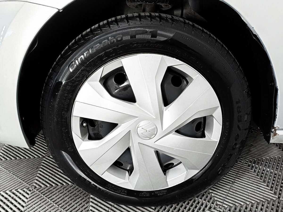 Купить Volkswagen Polo с пробегом. Фото: #17