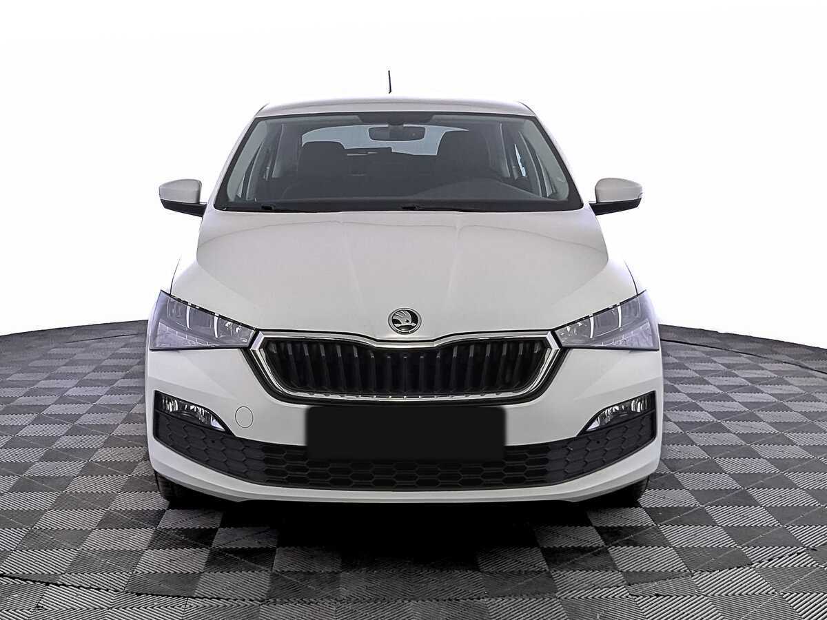 Купить Skoda Rapid с пробегом. Фото: #1