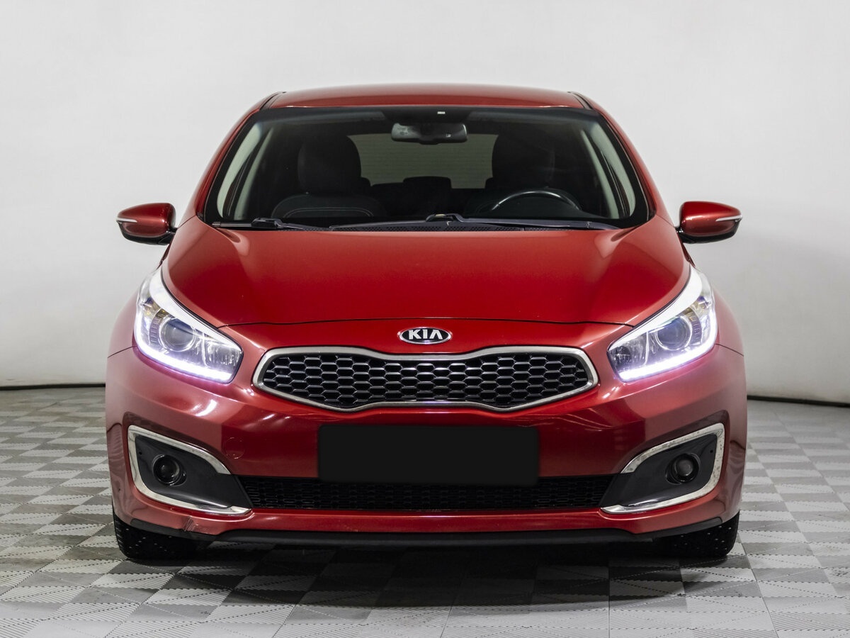 Купить Kia Ceed с пробегом. Фото: #1