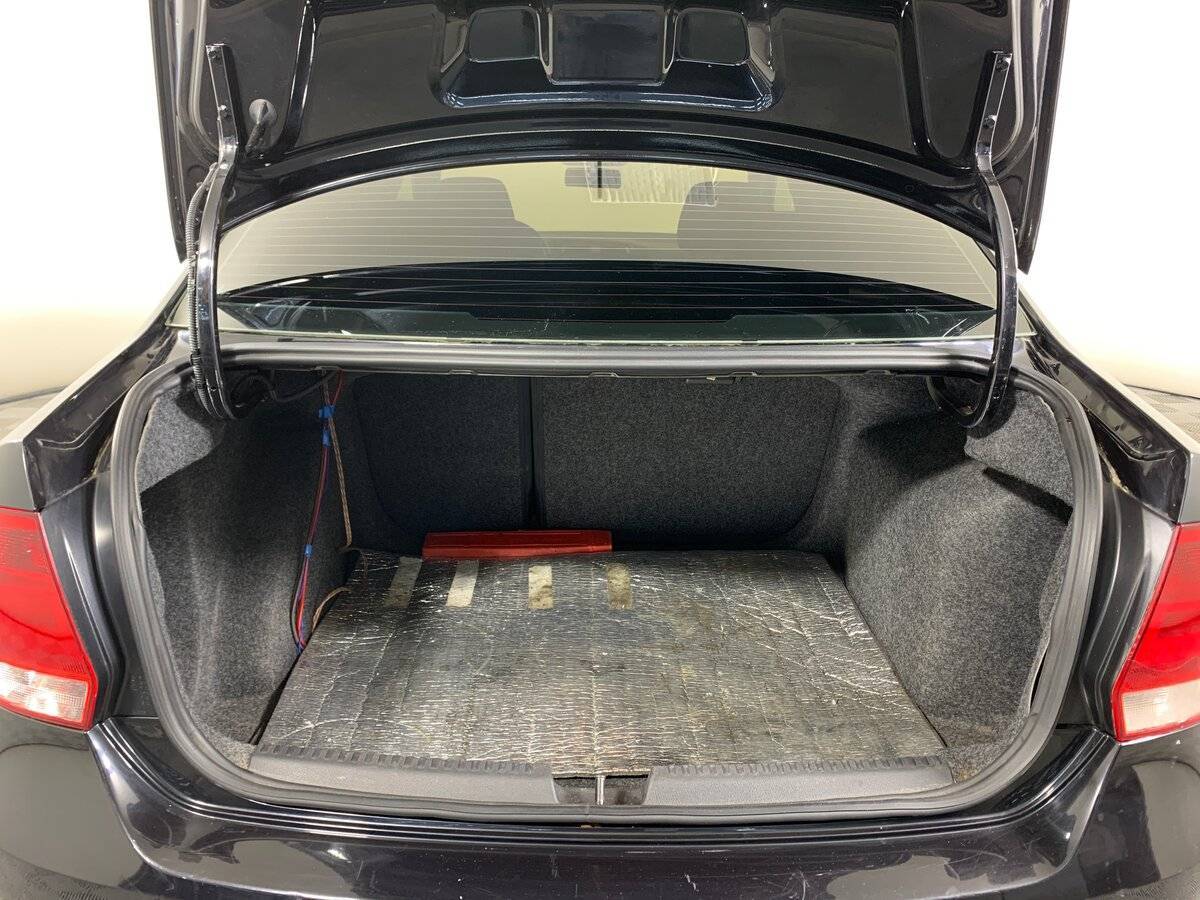 Купить Volkswagen Polo с пробегом. Фото: #15