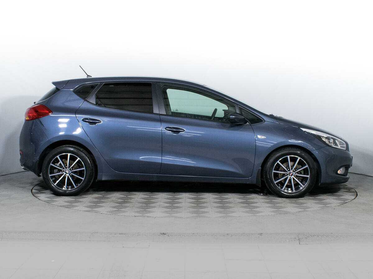Купить Kia Ceed с пробегом. Фото: #3