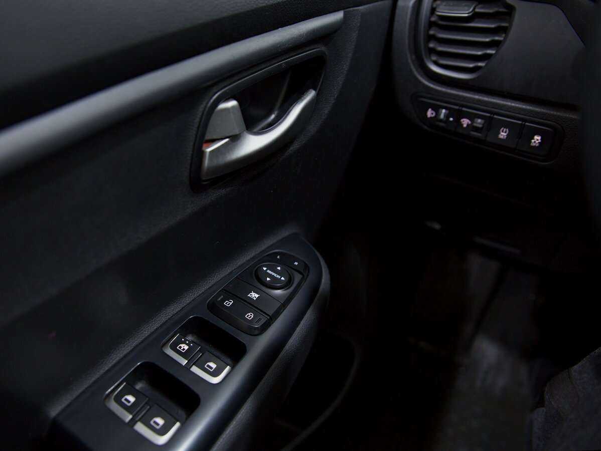 Купить Kia Rio с пробегом. Фото: #10