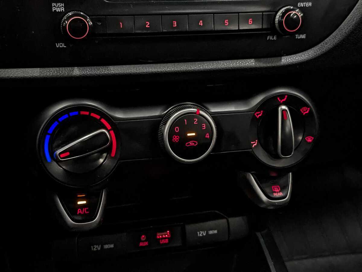 Купить Kia Rio с пробегом. Фото: #19