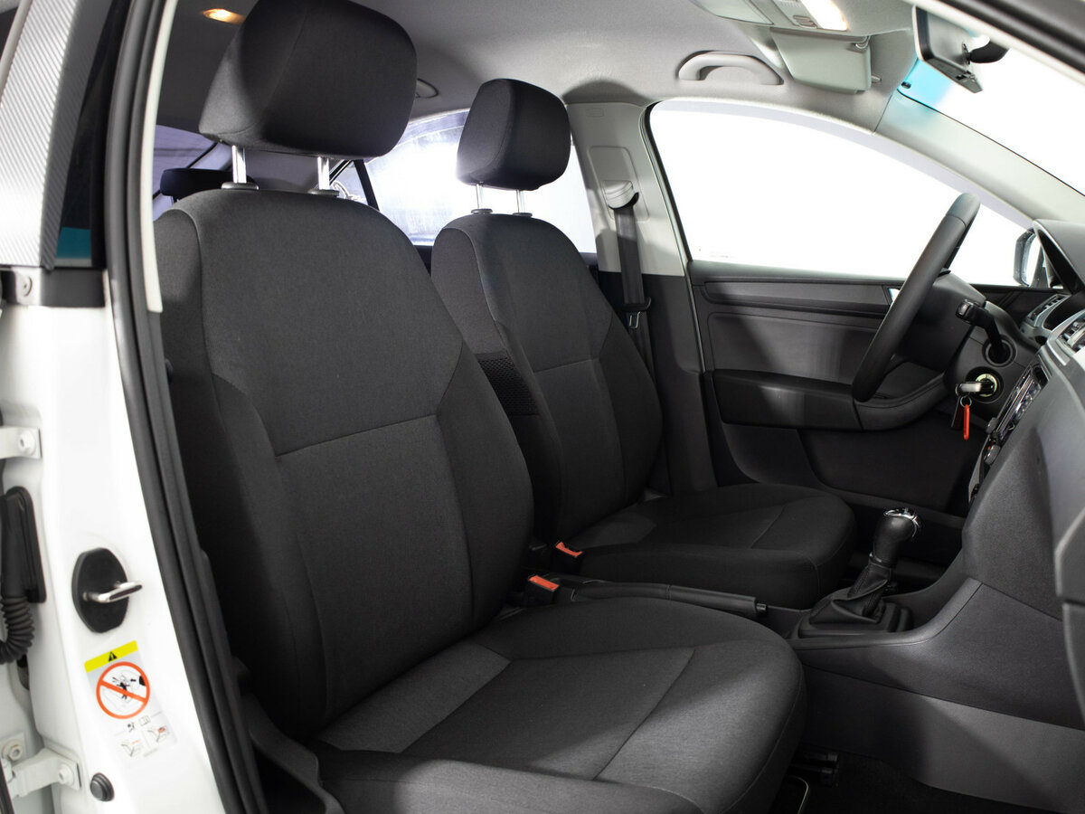 Купить Skoda Rapid с пробегом. Фото: #15