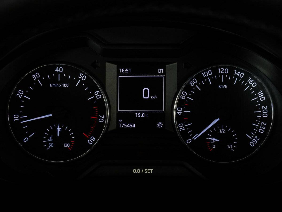 Купить Skoda Octavia с пробегом. Фото: #13