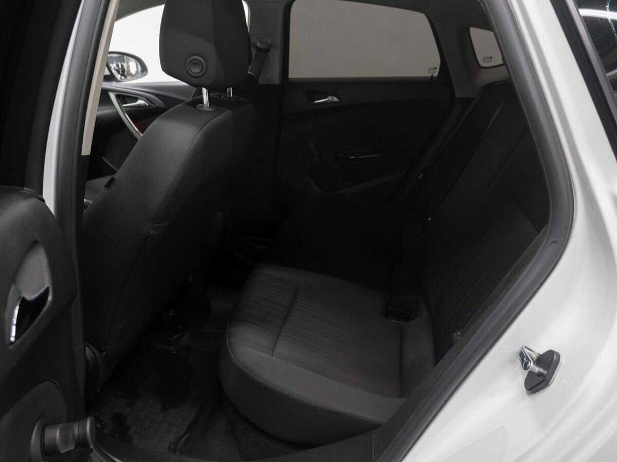 Купить Opel Astra с пробегом. Фото: #8