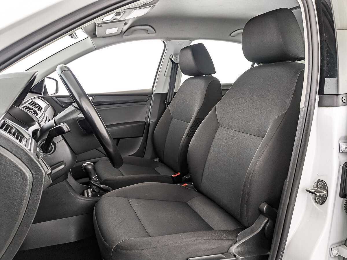 Купить Skoda Rapid с пробегом. Фото: #16