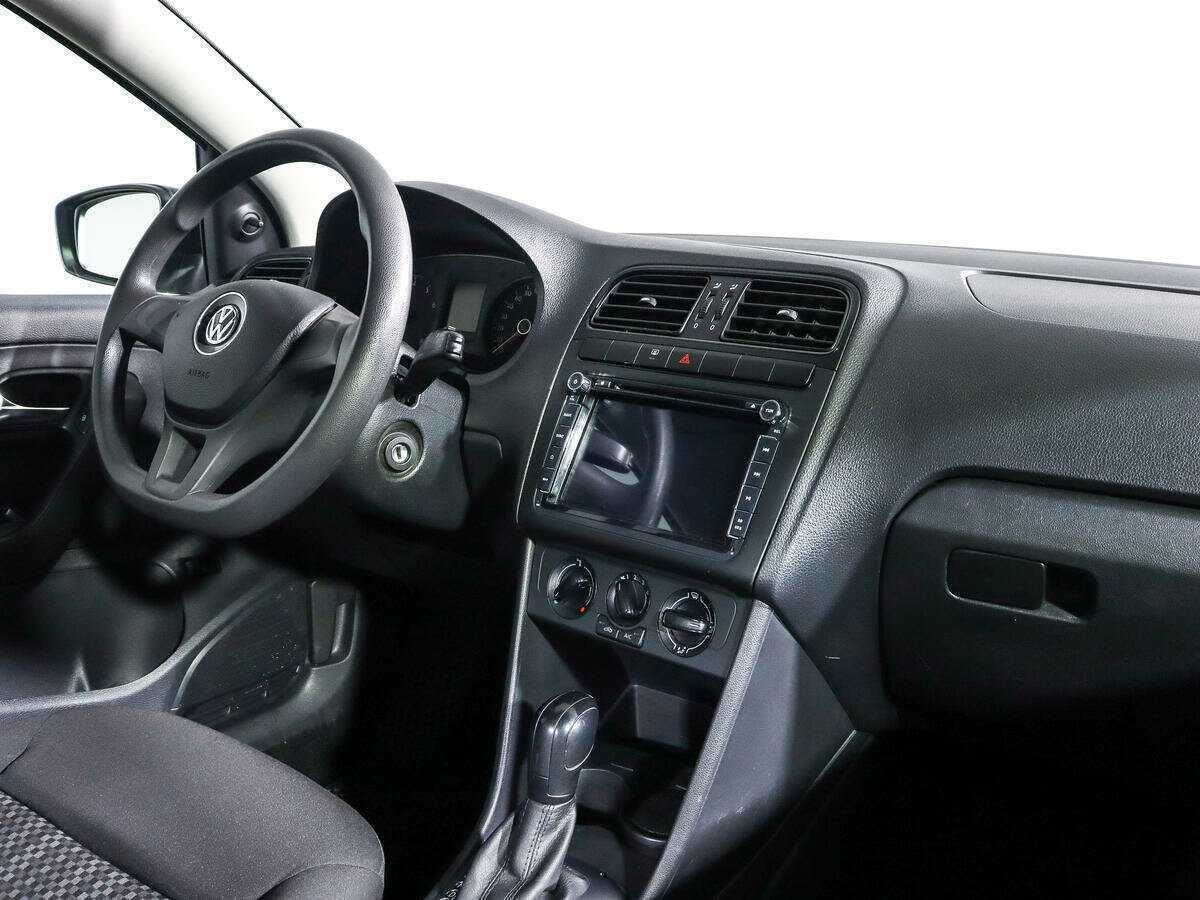 Купить Volkswagen Polo с пробегом. Фото: #6