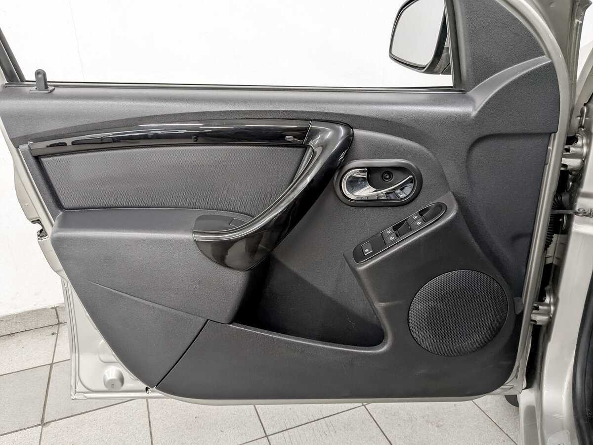 Купить Lada (ВАЗ) Largus с пробегом. Фото: #17