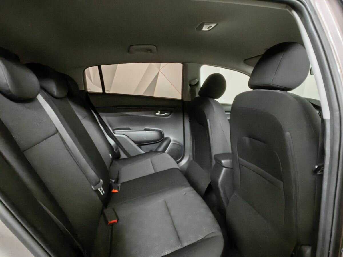 Купить Kia Rio с пробегом. Фото: #11