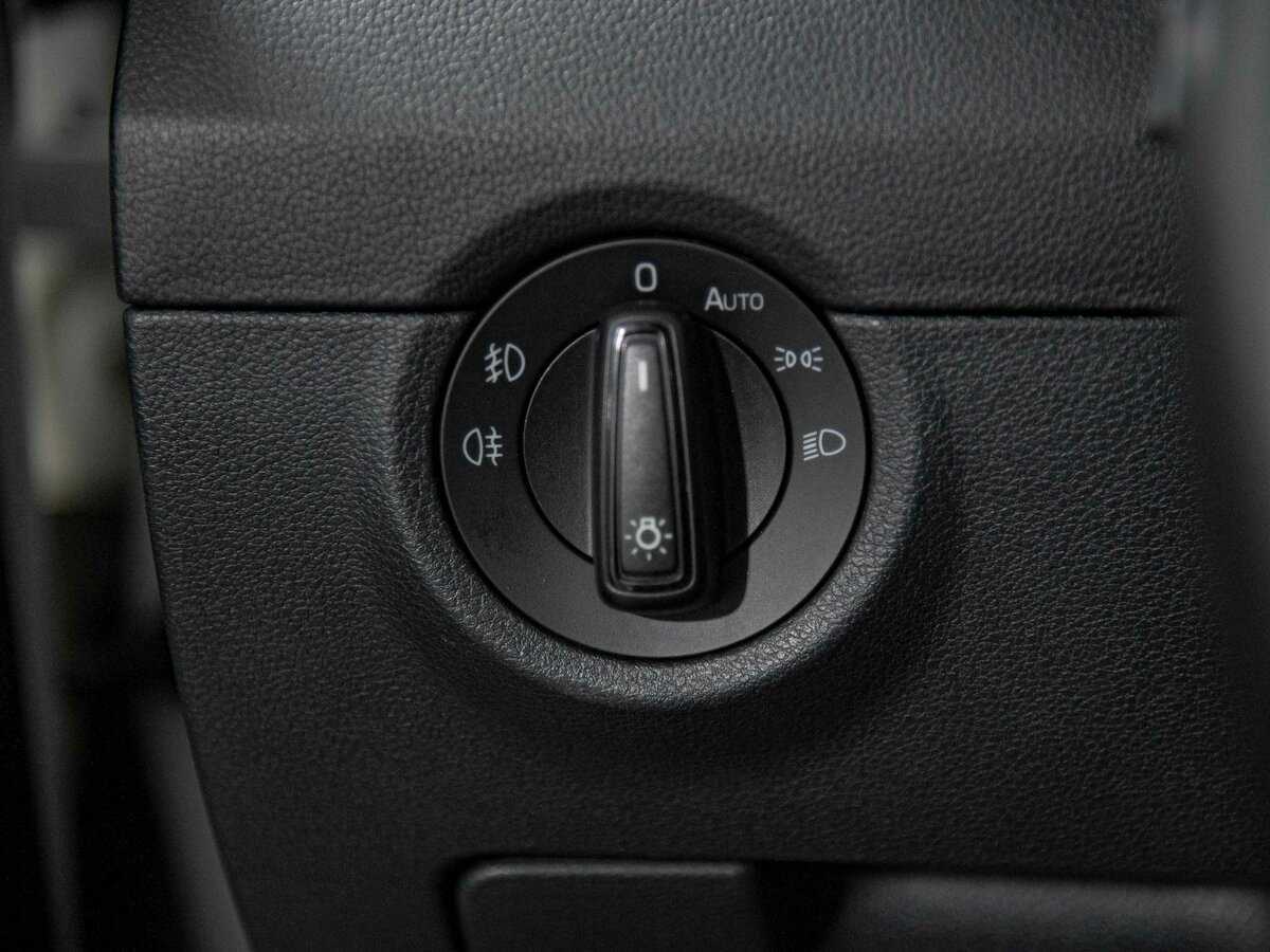 Купить Skoda Octavia с пробегом. Фото: #11