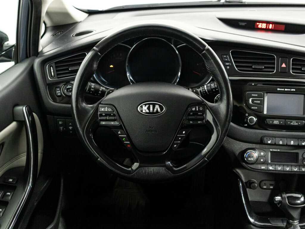 Купить Kia Ceed с пробегом. Фото: #15
