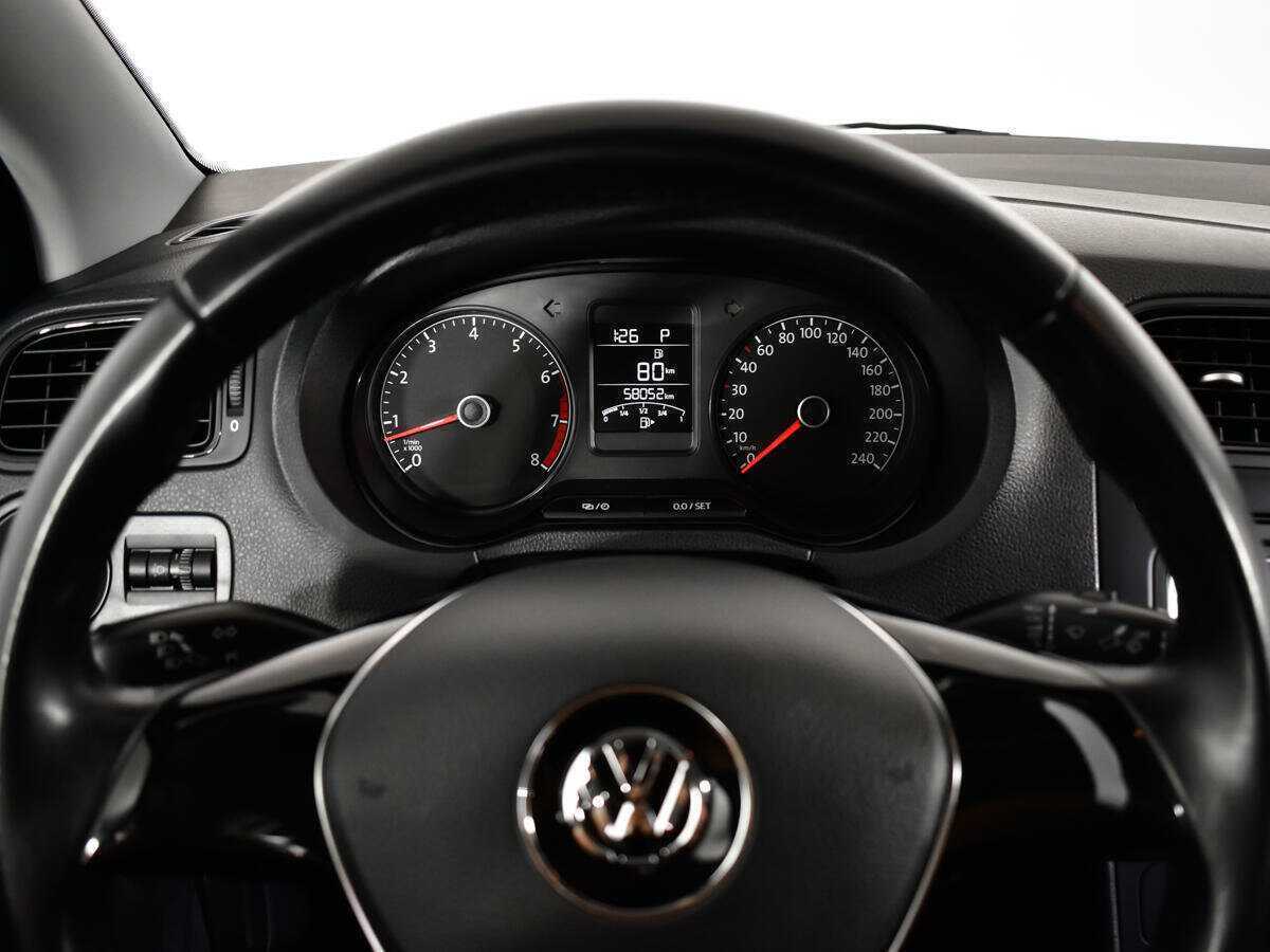 Купить Volkswagen Polo с пробегом. Фото: #9